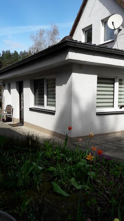 Ferienhaus Im Gruenen/Monteurzimmer Oranienburg Eksteriør bilde